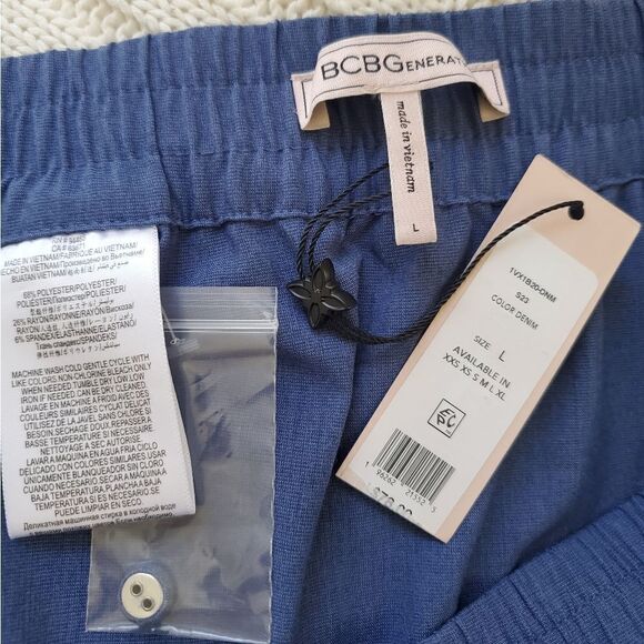 BCBGeneration Chambray Fit & Flare Skirt sz Lg - Picture 12 of 13